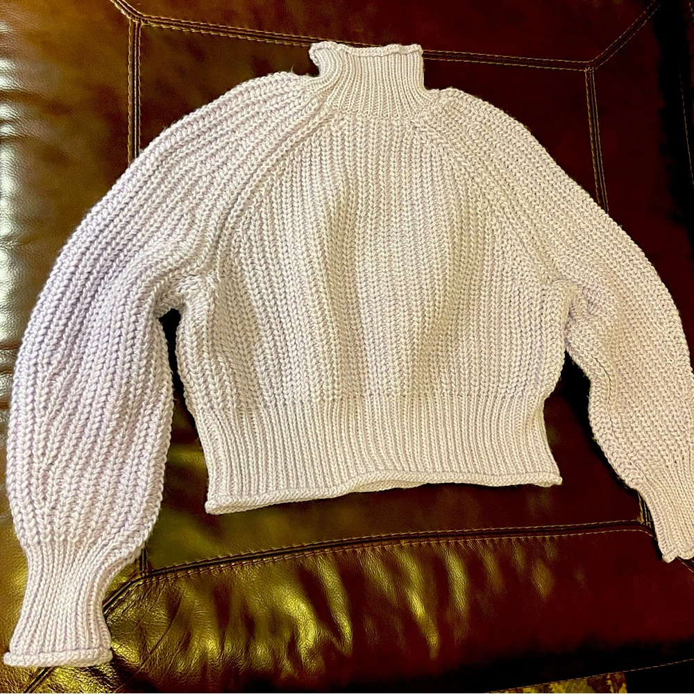 Corchetes style sweater top